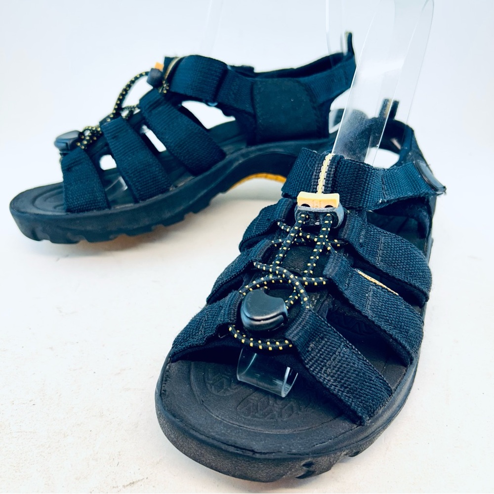 KEEN Big Kids Youth Black Zuma Open Toe Waterproof Hiking Sandals size 3 EU 35